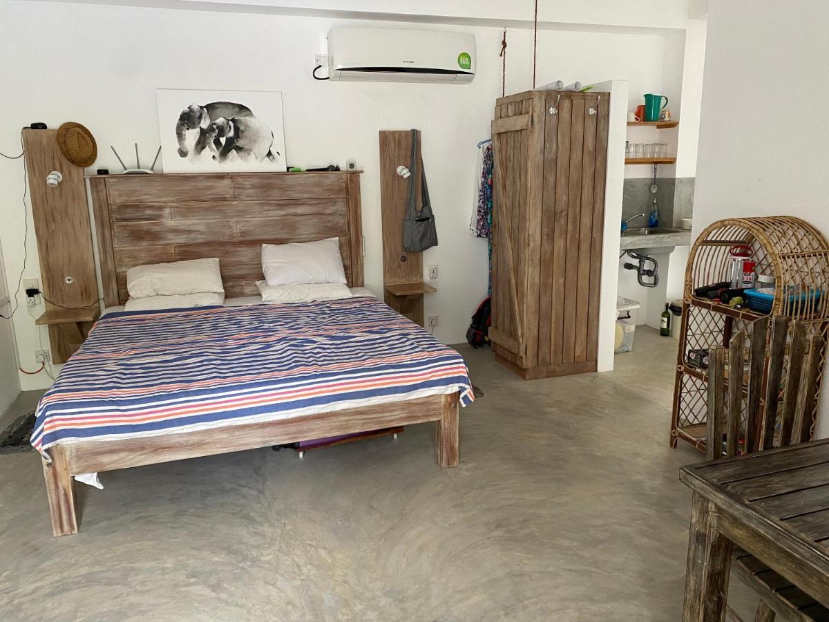 Jippie The Villa Hikkaduwa Buitenkant foto