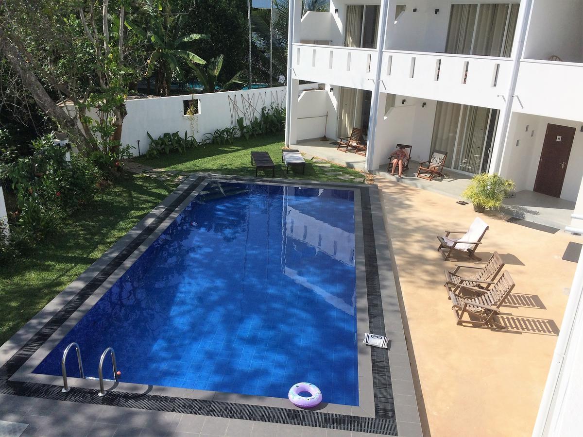 Jippie The Villa Hikkaduwa Buitenkant foto