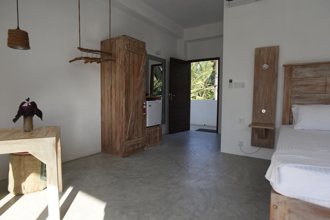 Jippie The Villa Hikkaduwa Buitenkant foto